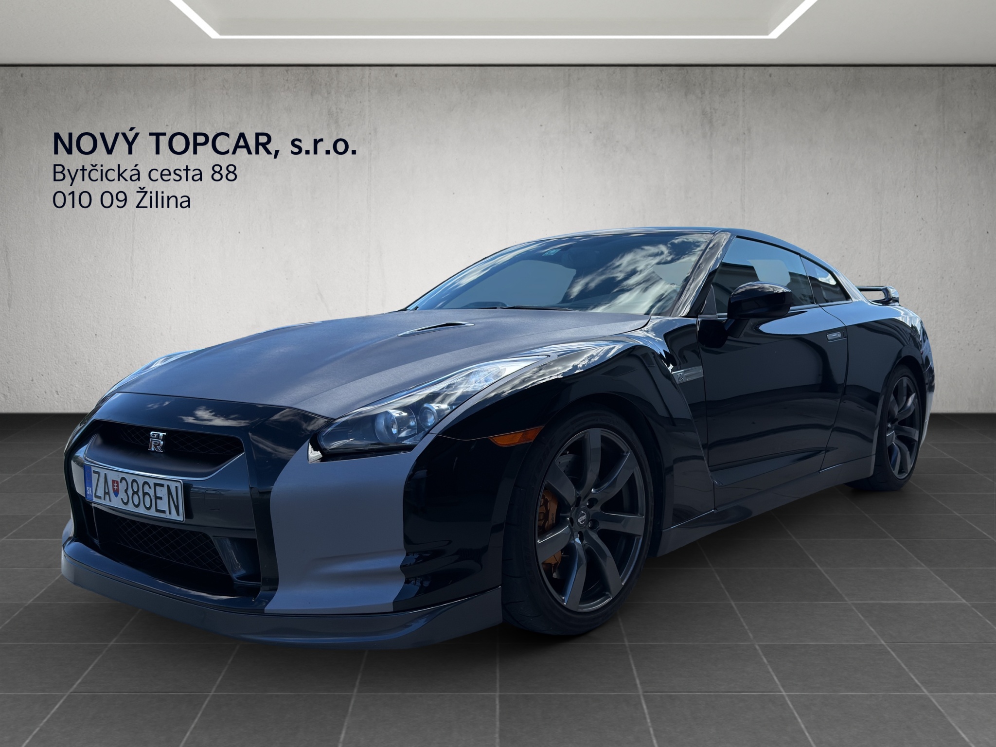 JN1AR54F59M251403_01